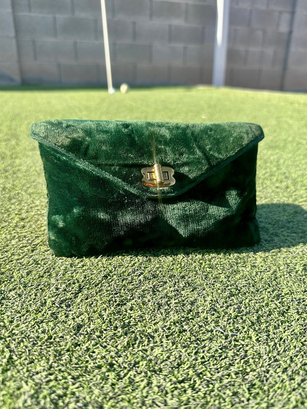 VINTAGE Emerald Green Velvet Envelope Clutch Gold Tone